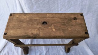 Banqueta de madera rústica