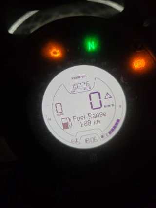 Husqvarna Svartpilen 401 Negra