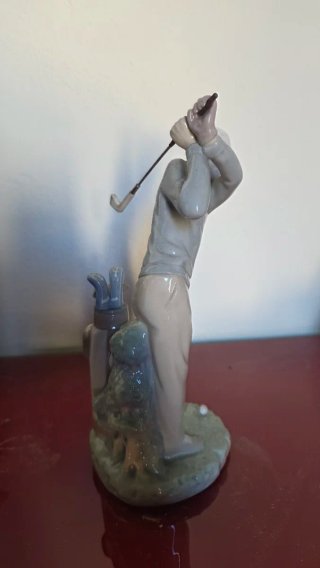 Figura Lladró jugador golf porcelana