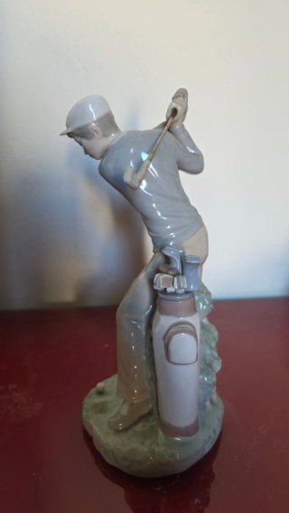 Figura Lladró jugador golf porcelana