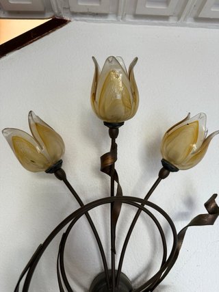 Lámpara de pared estilo tulipán