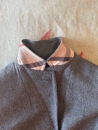 Americana Burberry, entallada, lana 100%