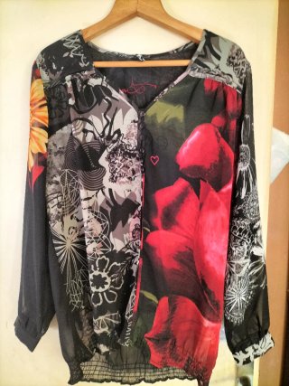 Blusa Desigual auténtica Talla XL
