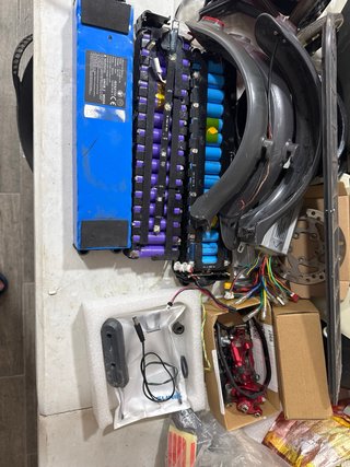 Lote varios Patinetes Eléctricos y piezas