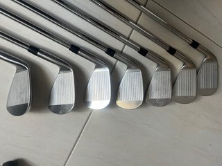 Hierros Titleist T200 (5-PW, 48)
