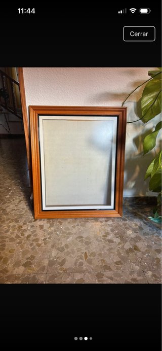 Dos Marcos de madera con cristal