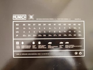 Zapatillas Munich Talla 41 Blancas y Azul Marino