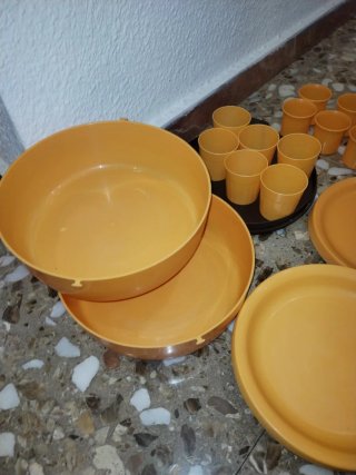 Juego de vajilla camping picnic años 70