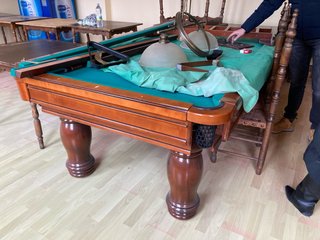 Mesa de billar americana de madera