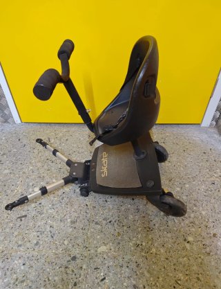 Patinete universal para silla de paseo