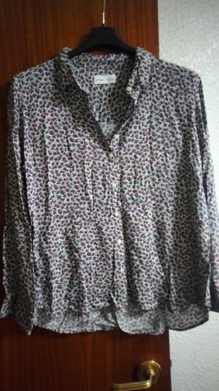 Camisa floral morada