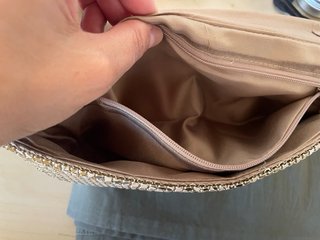 Bolso de fiesta dorado metalizado