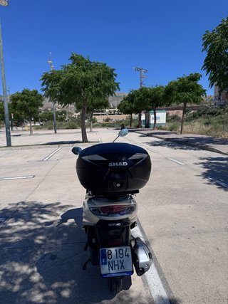 Suzuki Burgman Street EX 125 Scooter