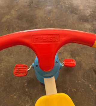 Triciclo Feber Infantil 3 colores