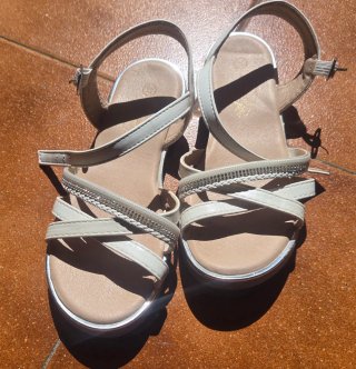 Lote 6 pares de zapatos niña