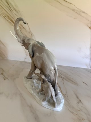 Figura Lladro Elefantes Madre y Cría