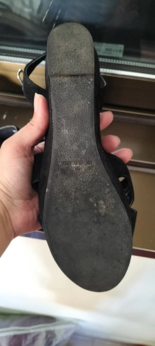 Sandalias de cuña negras