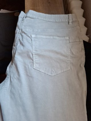 Pantalón vaquero gris muy suave