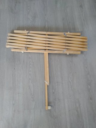 Barrera extensible madera para puertas