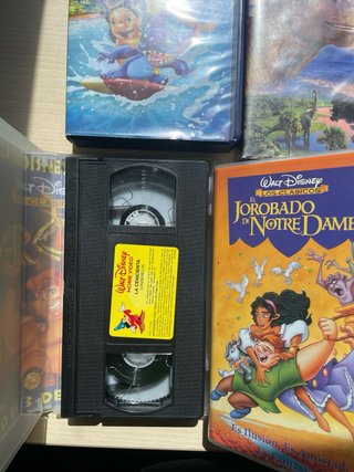 15 VHS Disney + Juego Regalo