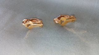 Pendientes dorados con circonitas