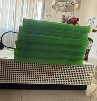 Xbox One S + Controller + 6 Giochi
