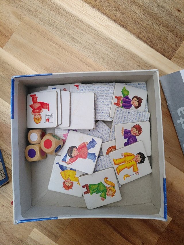 Duetto. Juego mesa +3 años. Parejas de colores.