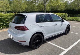 Volkswagen Golf 7 R-LINE 1.5 TSI