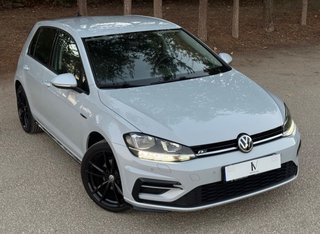 Volkswagen Golf 7 R-LINE 1.5 TSI
