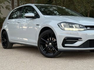 Volkswagen Golf 7 R-LINE 1.5 TSI