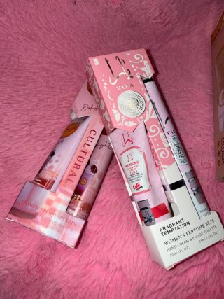 Set Perfume Yafa Mujer Crema y Eau de Toilette