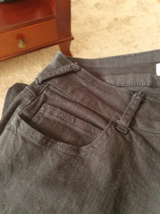 Pantalón vaquero negro elástico T.38