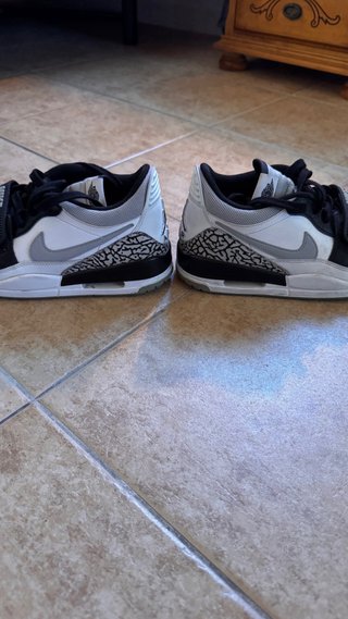 Jordan Legacy 312 Low light smoke grey