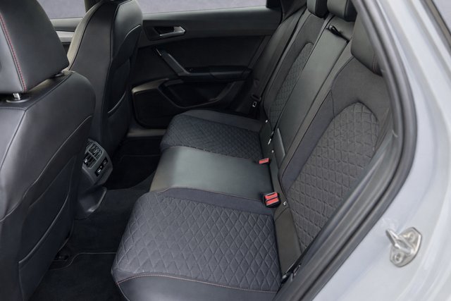 SEAT León Sportstourer FR 1.5 eTSI 150cv DSG 2020