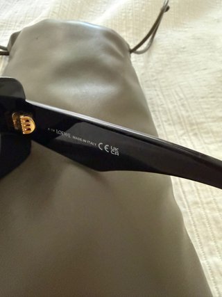 Gafas de Sol Loewe Negras y Doradas