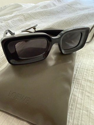 Gafas de Sol Loewe Negras y Doradas
