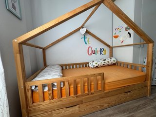 Cama infantil Montessori madera Mon lit cabane