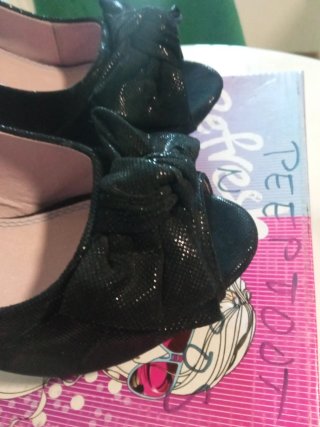 Zapatos Refresh Peep Toe Negros Tacon Talla 37