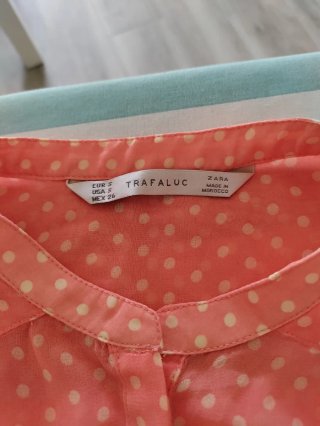 Blusa Zara S sin mangas topos coral