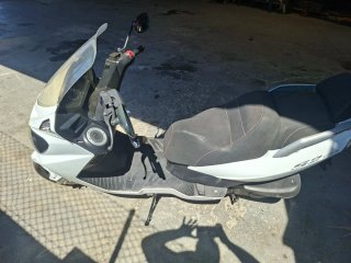 Moto Daelim 125 F1 Maxi Scooter