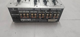 Mezclador DJ Behringer DJX700