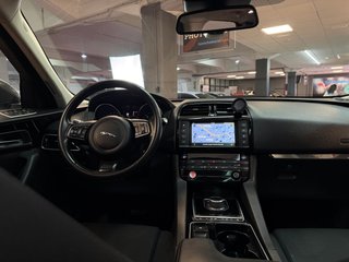 JAGUAR F-PACE 20d PURE AWD 180 CV
