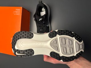 Nike Vomero 18 Negro Blanco