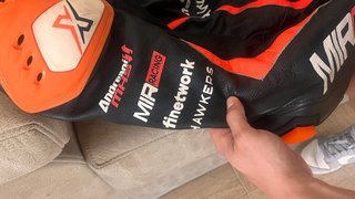 Mono integral Xfour Hawkers