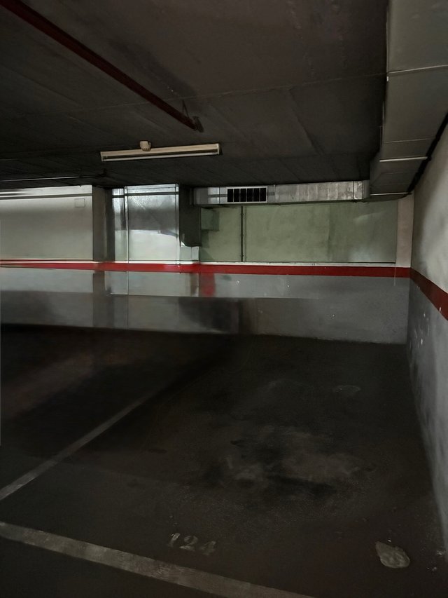 Alquiler de garaje en Via Augusta - Mitre