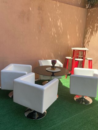 Poltrone girevoli bianche
