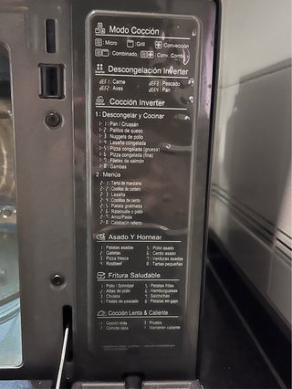 Horno Microondas LG Smart Inverter Negro