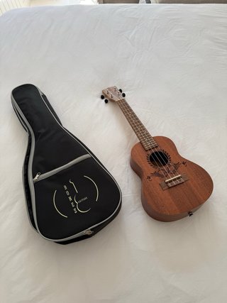 Ukulele Soprano Bones SP220S Sapelly