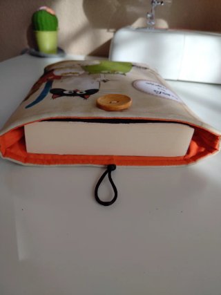 Funda para libros dibujo de gatos de colores.Nuevo