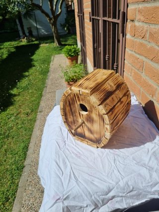 Casetta in legno per uccelli